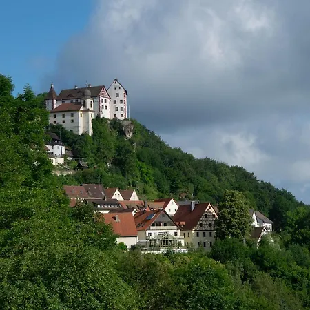 Arlesbrunnen 住宿加早餐酒店 Egloffstein
